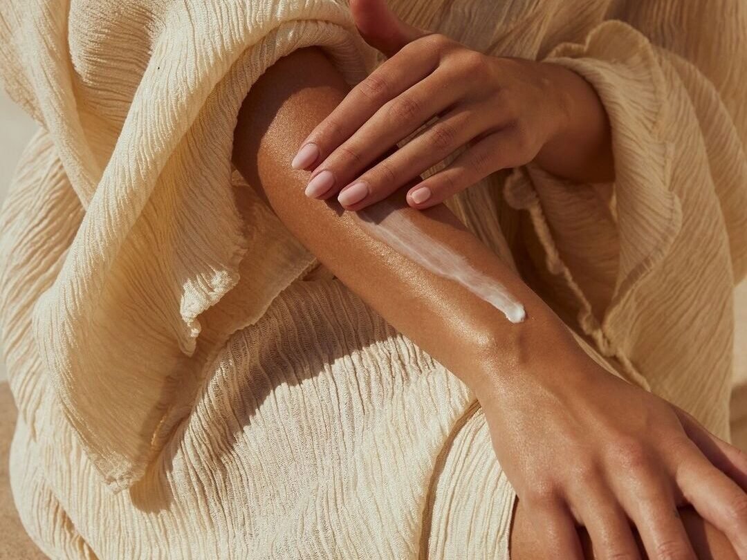 You are currently viewing Best Tanning Oils & Lotions for a Deep Golden Glow (Trending Picks 2026)